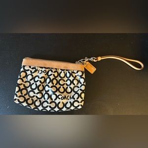 Pre-owned Vintage Coach black & white large wristlet with logo patent leather
